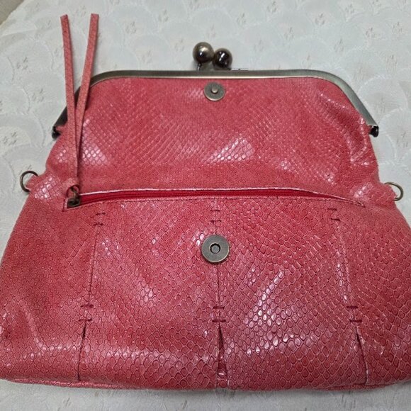 Jessica Simpson pink snakeskin folding purse with wallet - Picture 3 of 6